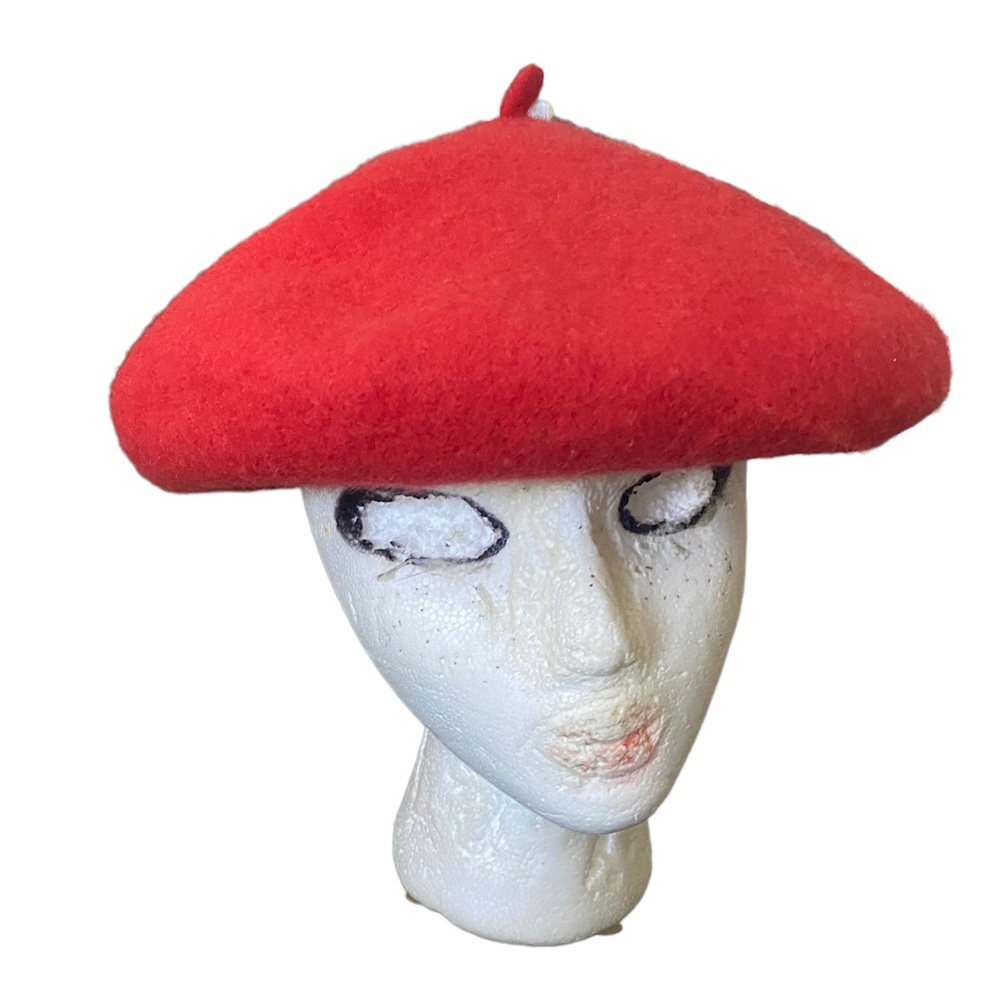 Red beret wool hat